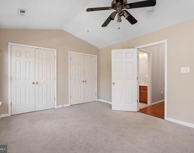 2418 Killarney Terrace - Photo Thumbnail 43