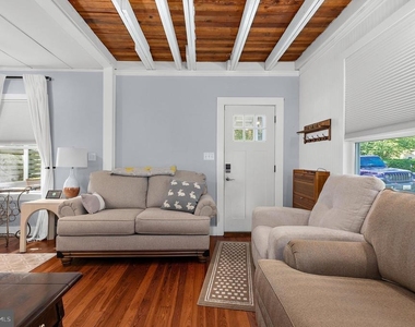 526 James Avenue - Photo Thumbnail 10