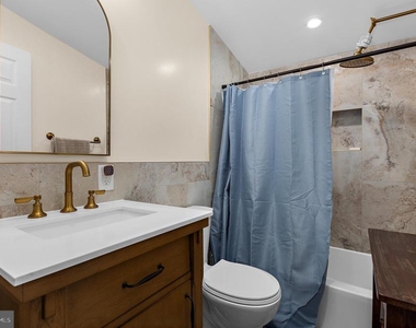 526 James Avenue - Photo Thumbnail 2