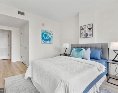 631 D Street Nw - Photo Thumbnail 8