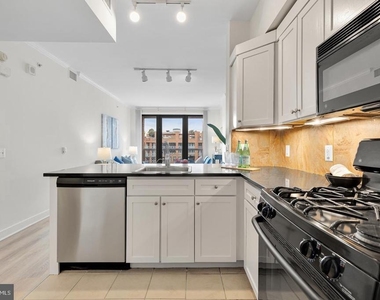 631 D Street Nw - Photo Thumbnail 6