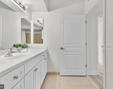 631 D Street Nw - Photo Thumbnail 12