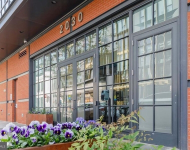 2030 Nw 8th Street Nw - Photo Thumbnail 2
