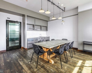 2030 Nw 8th Street Nw - Photo Thumbnail 13