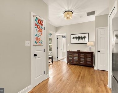 500 Florida Avenue Nw - Photo Thumbnail 6