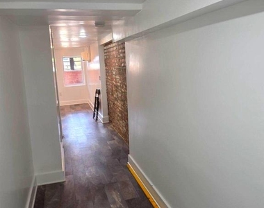 1204 Monroe Street Nw - Photo Thumbnail 6