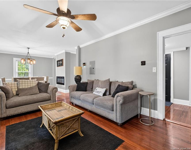 423 E Edinborough Avenue - Photo Thumbnail 17