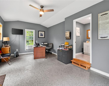 423 E Edinborough Avenue - Photo Thumbnail 32