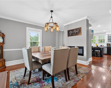 423 E Edinborough Avenue - Photo Thumbnail 22