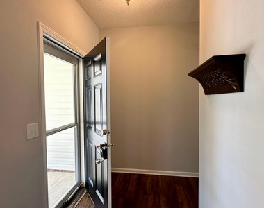 816 Vonkramer Court - Photo Thumbnail 3
