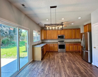 816 Vonkramer Court - Photo Thumbnail 9