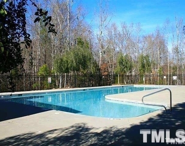 206 Royal Tower Way - Photo Thumbnail 17