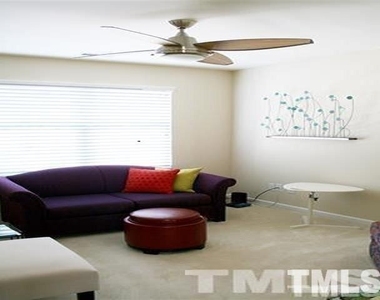 206 Royal Tower Way - Photo Thumbnail 13
