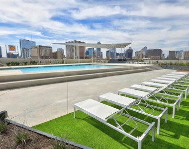 800 Embassy Dr - Photo Thumbnail 24