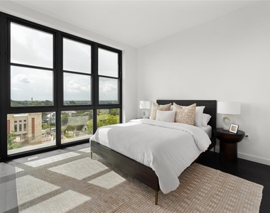 800 Embassy Dr - Photo Thumbnail 5