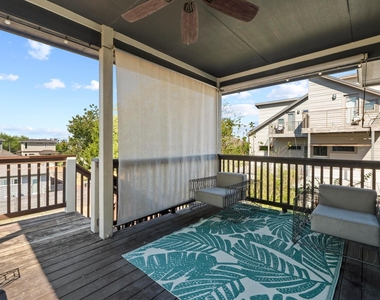 1810 Harvey St - Photo Thumbnail 5