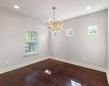 1810 Harvey St - Photo Thumbnail 19