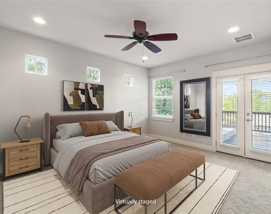 1810 Harvey St - Photo Thumbnail 4