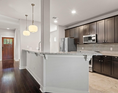 1810 Harvey St - Photo Thumbnail 16