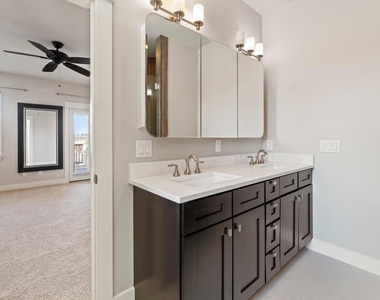 1810 Harvey St - Photo Thumbnail 26