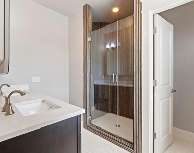 1810 Harvey St - Photo Thumbnail 25