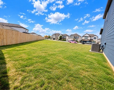 4015 Wild Bloom Rd - Photo Thumbnail 34