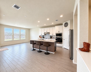 4015 Wild Bloom Rd - Photo Thumbnail 4