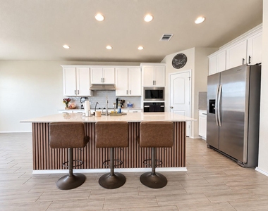 4015 Wild Bloom Rd - Photo Thumbnail 5