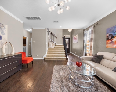 7308 Bandera Ranch Trl - Photo Thumbnail 3