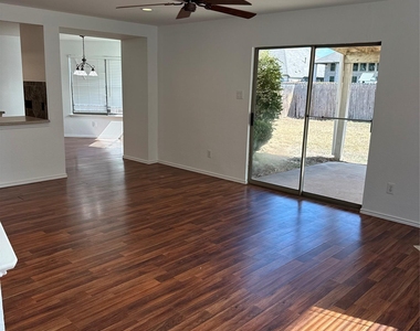 2114 Cottontail Dr - Photo Thumbnail 6