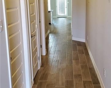 100 Bailey Kay Ct - Photo Thumbnail 1