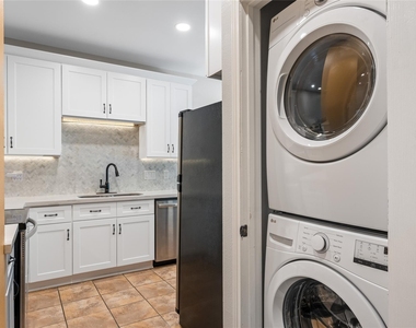 2414 Longview St - Photo Thumbnail 9