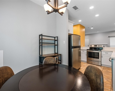 2414 Longview St - Photo Thumbnail 12