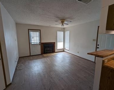 2800 Bull Run - Photo Thumbnail 3