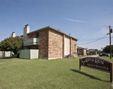 2800 Bull Run - Photo Thumbnail 1