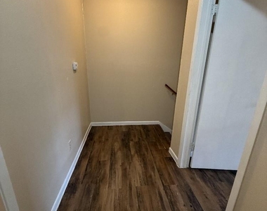 139 Elm Dr - Photo Thumbnail 13