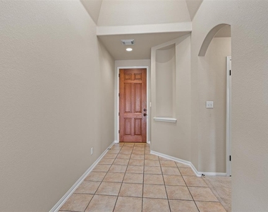 725 Botany Bay Cir - Photo Thumbnail 9