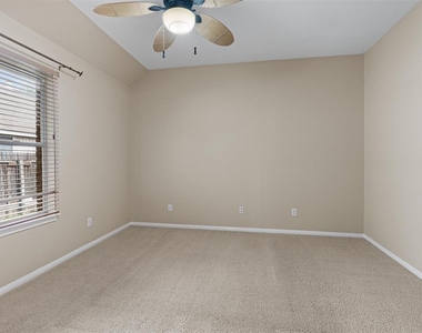 725 Botany Bay Cir - Photo Thumbnail 22
