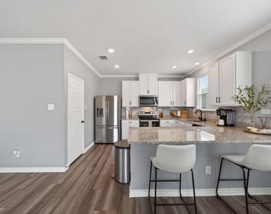 4133 Harper Lee Ln - Photo Thumbnail 13