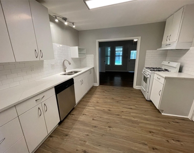 607 N Main St - Photo Thumbnail 2