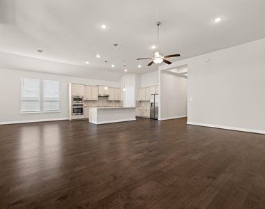 117 Barton Run Dr - Photo Thumbnail 10