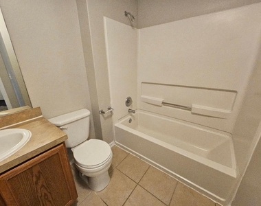 18732 Imperial Eagle Ln - Photo Thumbnail 11