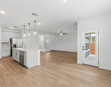 124 Singing Dove Way - Photo Thumbnail 6
