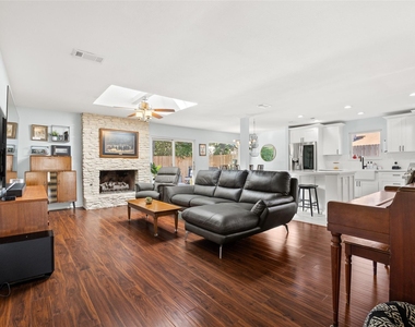 11307 Powder Mill Trl - Photo Thumbnail 8