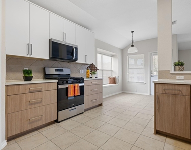 3312 Porter Creek Cv - Photo Thumbnail 11