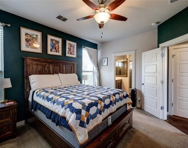 2101 Rivers Edge Way - Photo Thumbnail 10