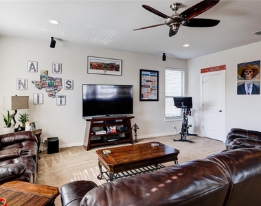 2101 Rivers Edge Way - Photo Thumbnail 18