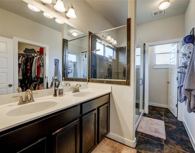 2101 Rivers Edge Way - Photo Thumbnail 14