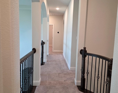 2744 Reunion Blvd - Photo Thumbnail 17