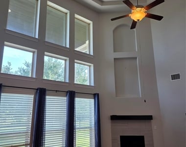 2744 Reunion Blvd - Photo Thumbnail 11
